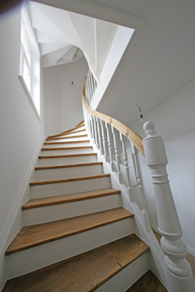 Treppenhaus. Nach der Restaurierung